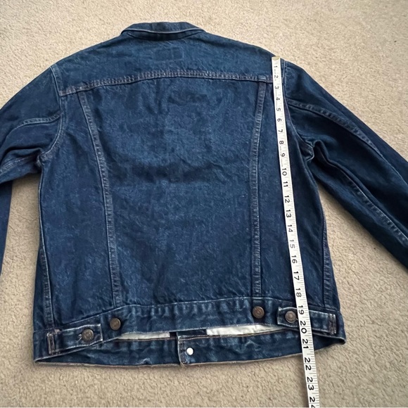 Vintage Levi’s Men’s Original Trucker Denim Jacket Made in France Med-Dark Wash - Picture 10 of 12